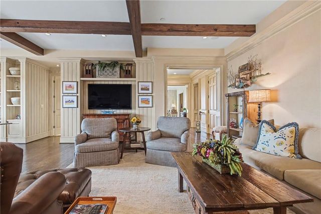 3657 Peachtree NE Road 9A, Atlanta, GA 30319