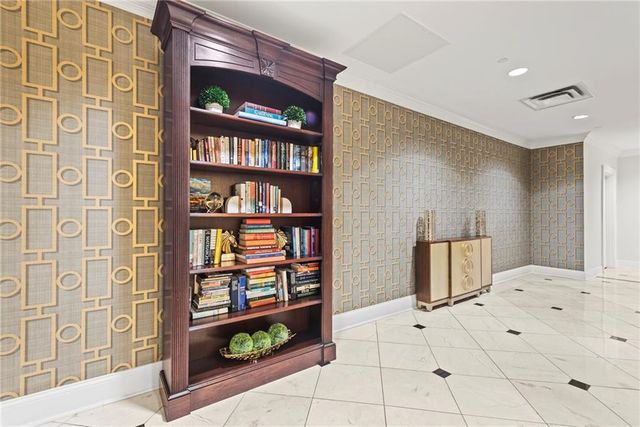 3657 Peachtree NE Road 9A, Atlanta, GA 30319