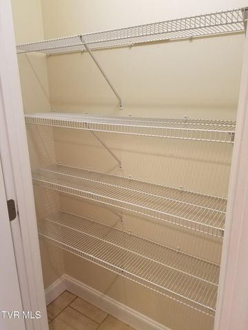 61 Whisper Bend 2, Johnson City, TN 37604