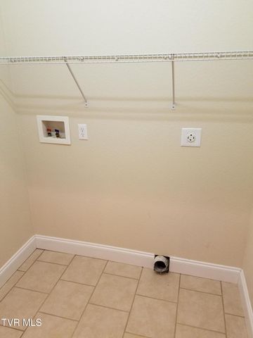 61 Whisper Bend 2, Johnson City, TN 37604