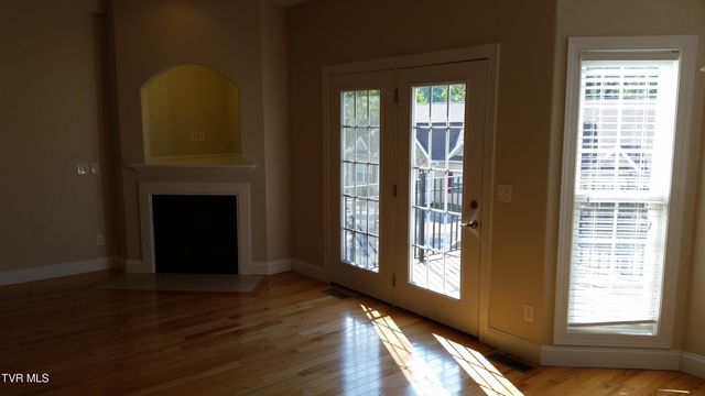 61 Whisper Bend 2, Johnson City, TN 37604