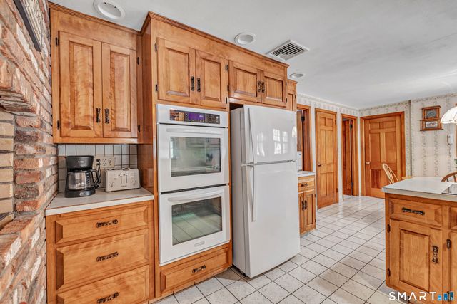 83 Seeley Road, Trumbull, CT 06611