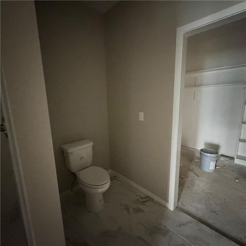 2121 Greenfield Point, Kearney, MO 64060