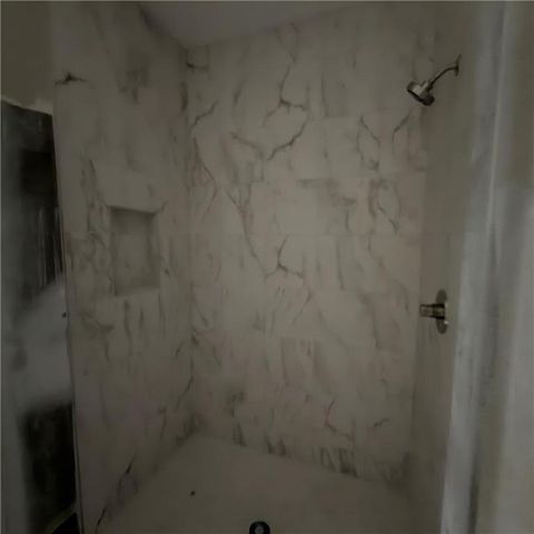 2121 Greenfield Point, Kearney, MO 64060