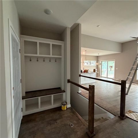 2121 Greenfield Point, Kearney, MO 64060