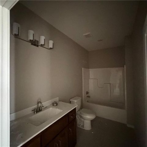 2121 Greenfield Point, Kearney, MO 64060