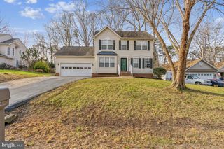 11709 WOODLAND VIEW DR, Fredericksburg, VA 22407