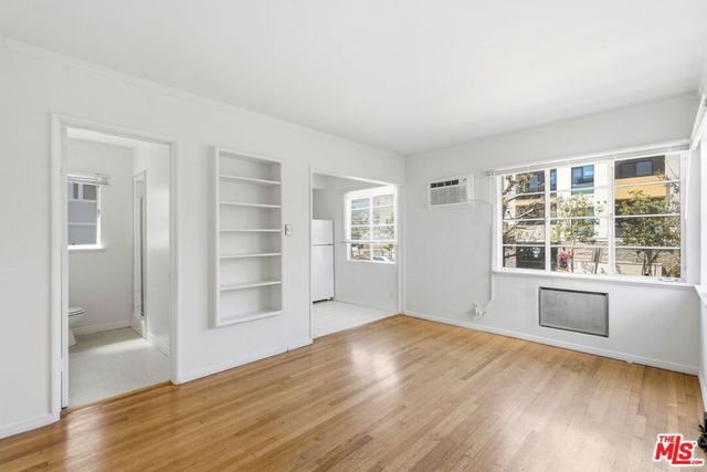 1748 Malcolm Avenue, Los Angeles, CA 90024