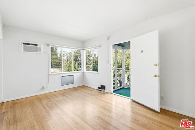 1748 Malcolm Avenue, Los Angeles, CA 90024