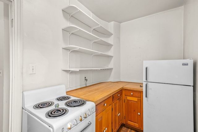 41 Bowdoin Street 25, Cambridge, MA 02138