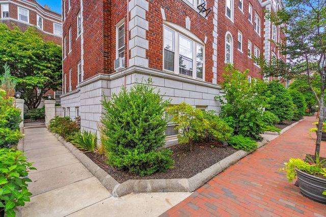 41 Bowdoin Street 25, Cambridge, MA 02138