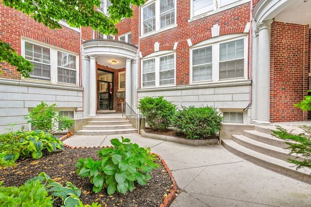 41 Bowdoin Street 25, Cambridge, MA 02138