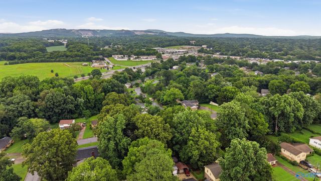 4703 Wellington Point NW, Huntsville, AL 35816