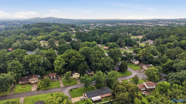 4703 Wellington Point NW, Huntsville, AL 35816