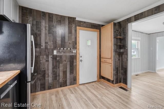 26435 Chippendale Street, Roseville, MI 48066