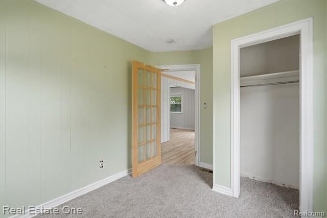 26435 Chippendale Street, Roseville, MI 48066