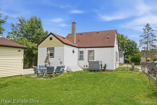 26435 Chippendale Street, Roseville, MI 48066