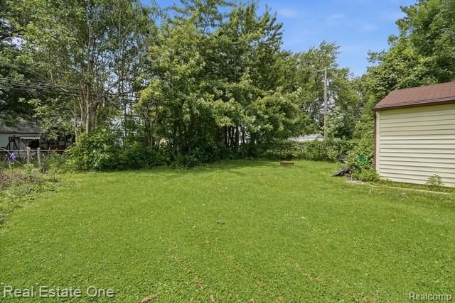 26435 Chippendale Street, Roseville, MI 48066