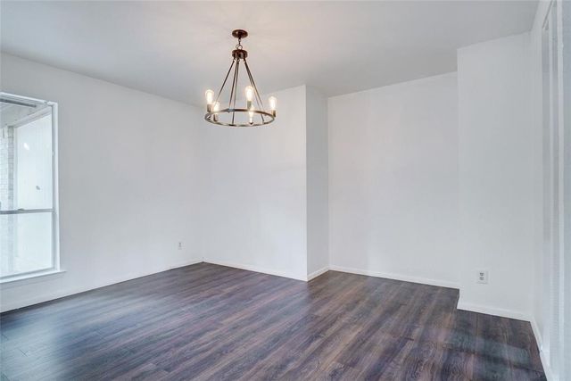 307 Lone Oak Circle, Euless, TX 76039