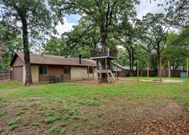 307 Lone Oak Circle, Euless, TX 76039