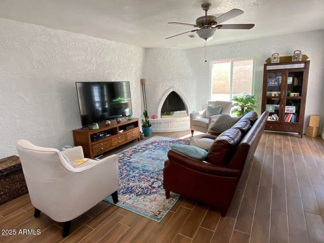 5100 N MILLER Road 27, Scottsdale, AZ 85250