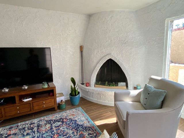 5100 N MILLER Road 27, Scottsdale, AZ 85250