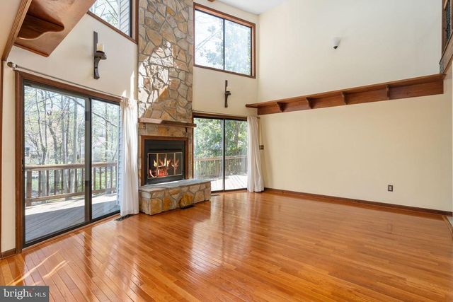 100 PLEASANT GROVE RD, Locust Grove, VA 22508