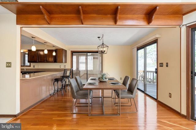 100 PLEASANT GROVE RD, Locust Grove, VA 22508