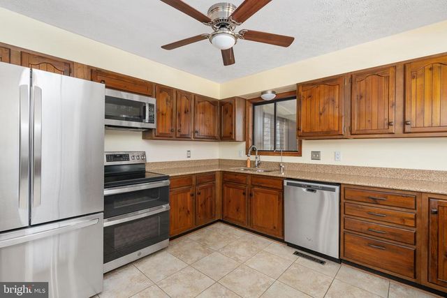 100 PLEASANT GROVE RD, Locust Grove, VA 22508
