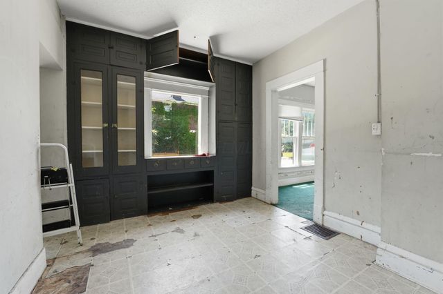 996 Wilson Avenue, Columbus, OH 43206