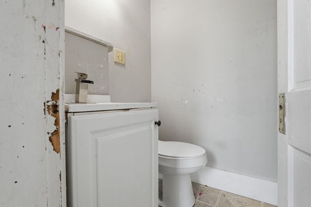 996 Wilson Avenue, Columbus, OH 43206
