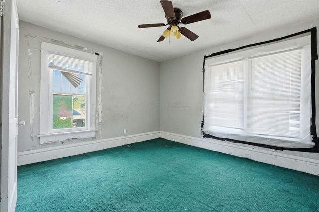 996 Wilson Avenue, Columbus, OH 43206