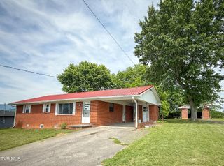 749 Hiwassee Street, Newport, TN 37821