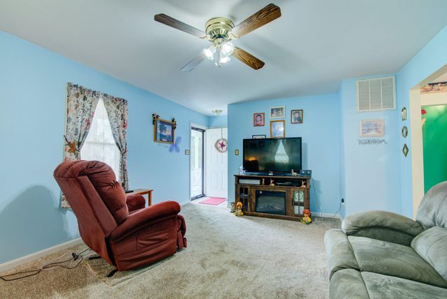 11747 BATTLE RIDGE DR, Remington, VA 22734