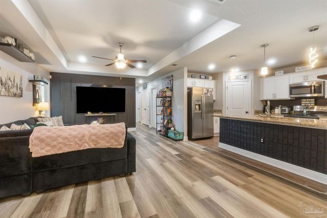 818 W Detroit Blvd, Pensacola, FL 32534