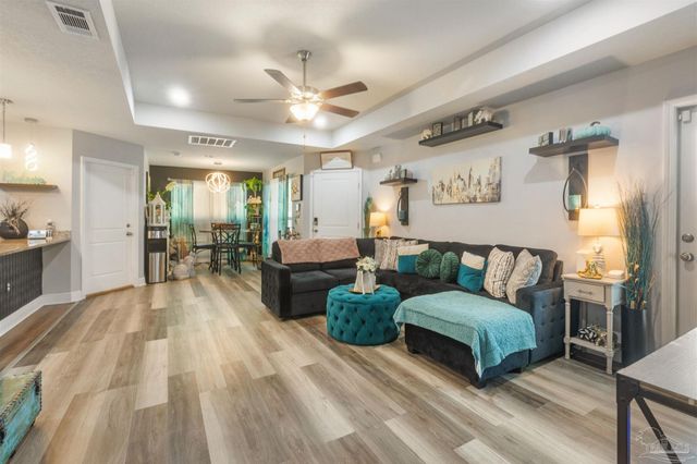 818 W Detroit Blvd, Pensacola, FL 32534