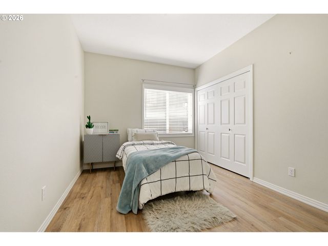2411 Nw BIRKENDENE St, Portland, OR 97229