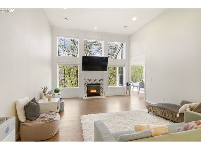 2411 Nw BIRKENDENE St, Portland, OR 97229