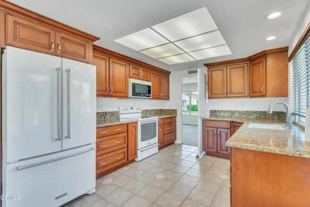 32118 Village 32, Camarillo, CA 93012