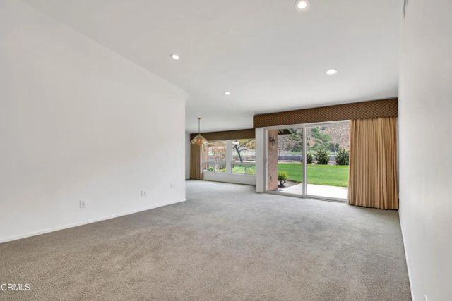 32118 Village 32, Camarillo, CA 93012