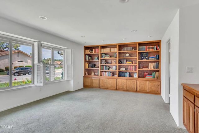 32118 Village 32, Camarillo, CA 93012