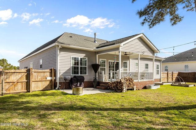 107 Cormorant Drive, Swansboro, NC 28584