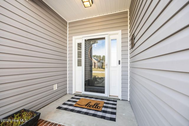 107 Cormorant Drive, Swansboro, NC 28584