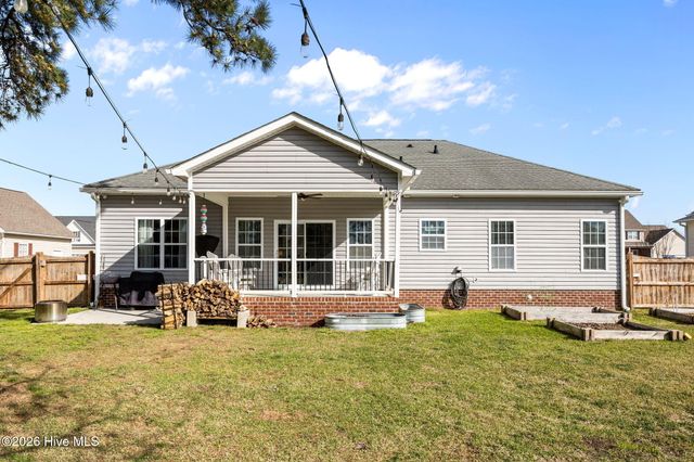 107 Cormorant Drive, Swansboro, NC 28584