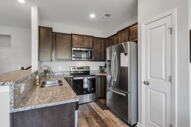6633 Hanworth Trce, Smyrna, TN 37167