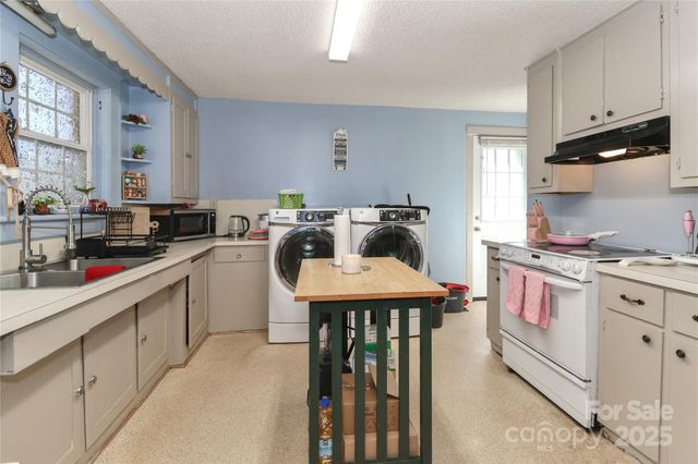 500 E 13th Street, Kannapolis, NC 28083