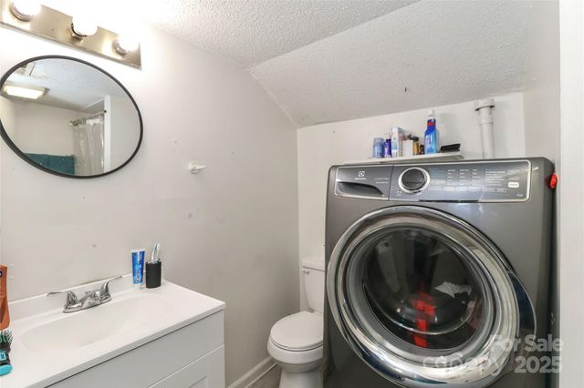 500 E 13th Street, Kannapolis, NC 28083