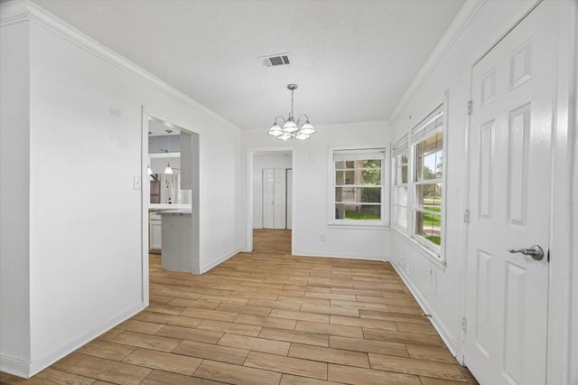5119 Patrick Henry, Bellaire, TX 77401