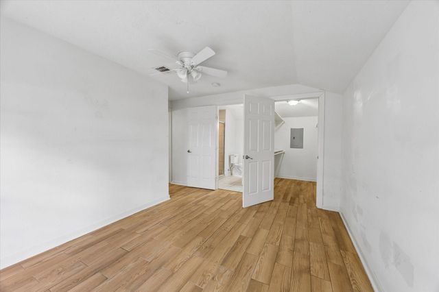 5119 Patrick Henry, Bellaire, TX 77401