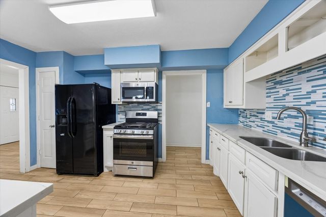 5119 Patrick Henry, Bellaire, TX 77401